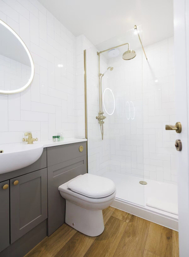 Bathroom, Stylish 2-Bed Apartment in the Heritage Quarter, Fife