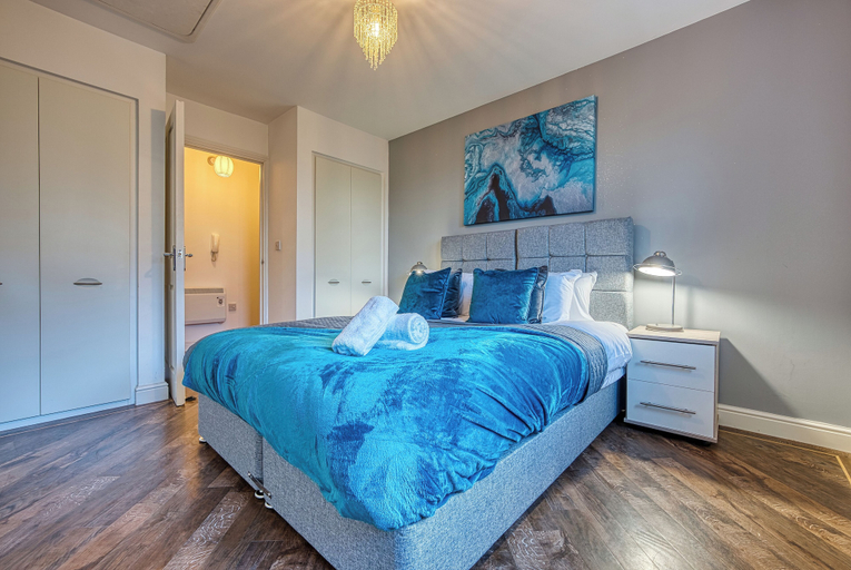 Others 4, Blue Cedar Apartment, Walsall