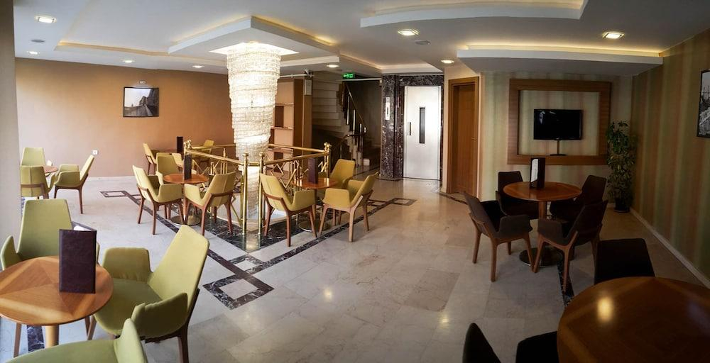 Food & Drinks 3, Otel Mutevelli, Merkez
