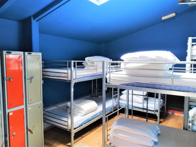 Others 4, Phoenix Hostel Paddington, London