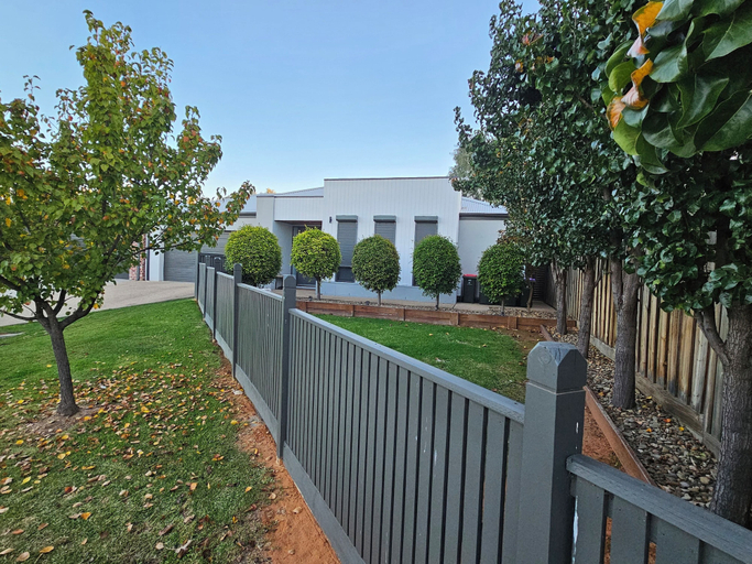 Exterior & Views 2, Indulge Luxury Homes - Dockside Marina, Mildura - Pt A