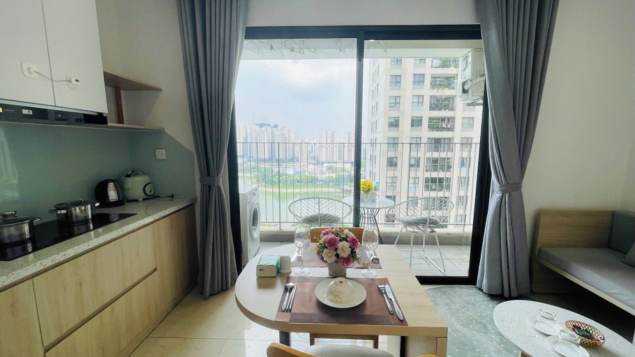 Dining Room 17