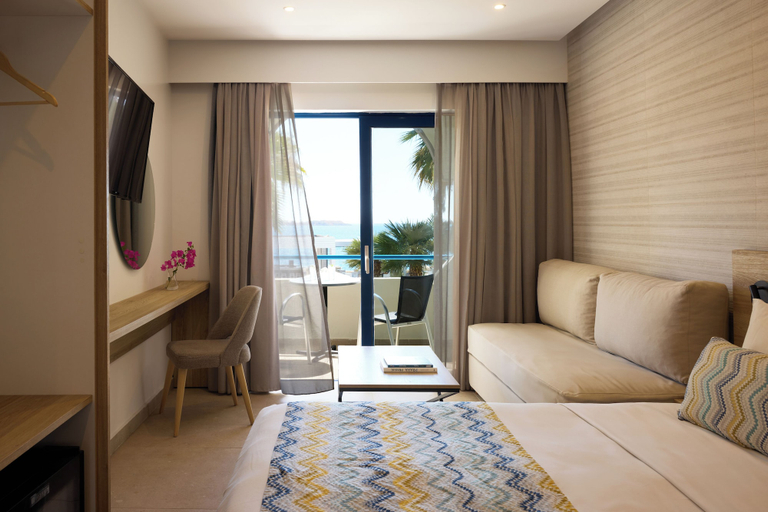 Bedroom 3, Sunrise Hotel, South Aegean