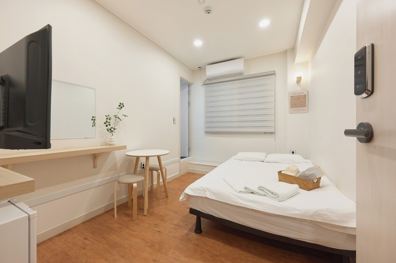 Others 3, Dawoo House2, Mapo