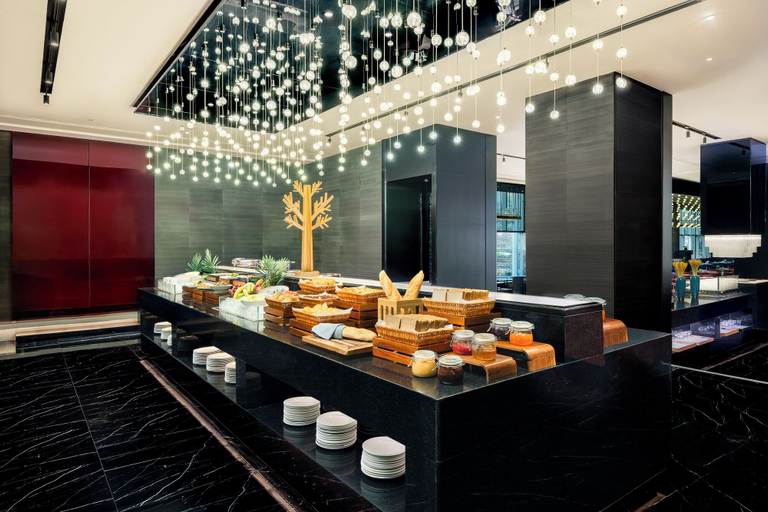 Food & Drinks 5, Grand Mercure Shanghai Century Park, Shanghai