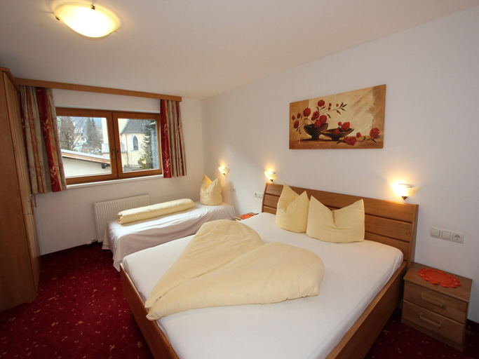 Bedroom 2, Stylish Flats in Uderns near Ski Lifts, Schwaz