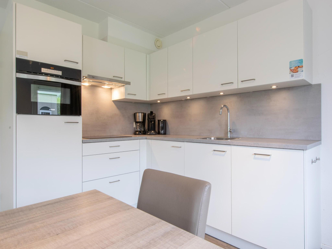 Others 5, Holiday Home in Zeeland near the Coast, Schouwen-Duiveland