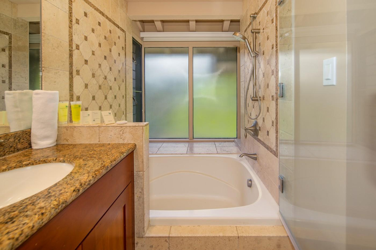 Bathroom 18