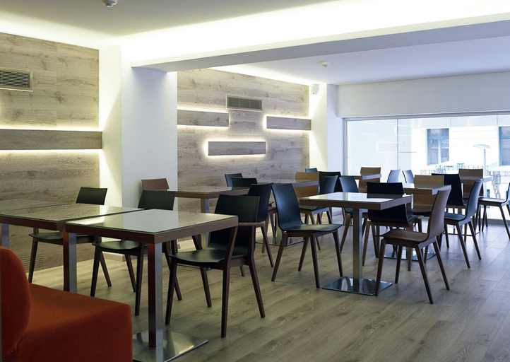 Food & Drinks 5, Amazon Hotel, Attica