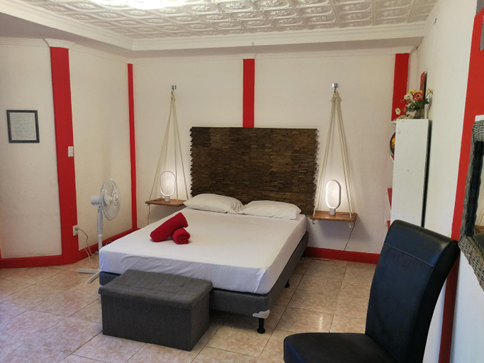 Bedroom 2, Secret Garden, Talamanca
