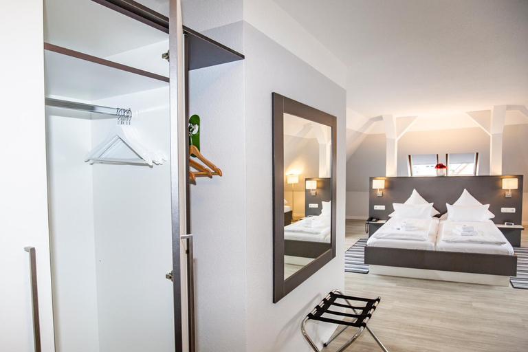 Bedroom 4, Hotel "Zur Muhle", Bautzen
