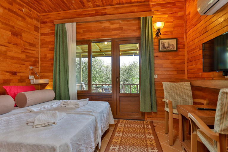 Others 3, Cıralı Orange Motel, Kemer