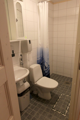 Others 3, Hotel Urkin Piilopirtti, Pirkanmaa