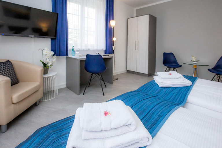 Bedroom 3, Hotel "Zur Muhle", Bautzen