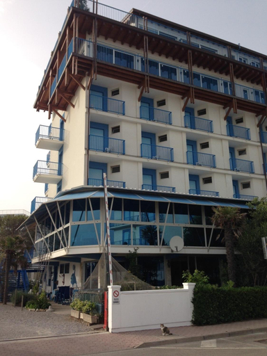 Others 4, Hotel Playa e Mare Nostrum, Venezia