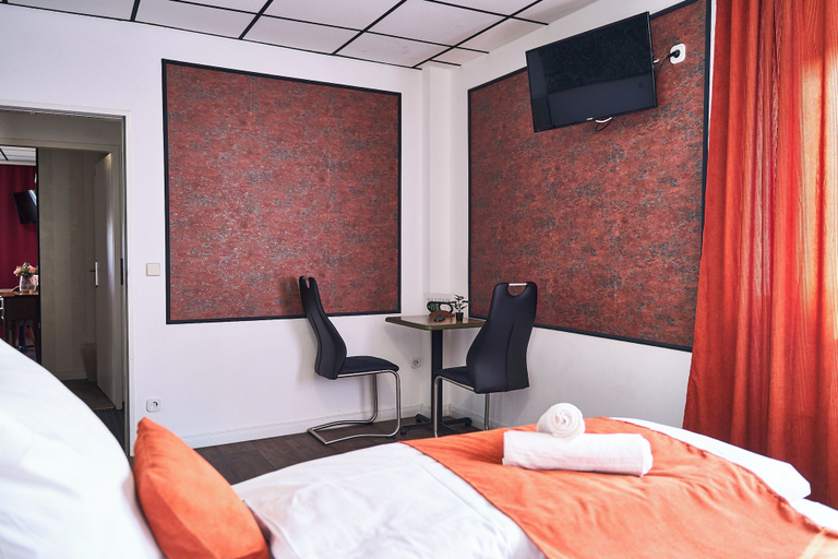 Bedroom 4, Hotel Maximo, Pinneberg