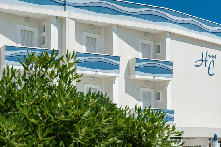 Others 3, Hotel Corinna, Rimini