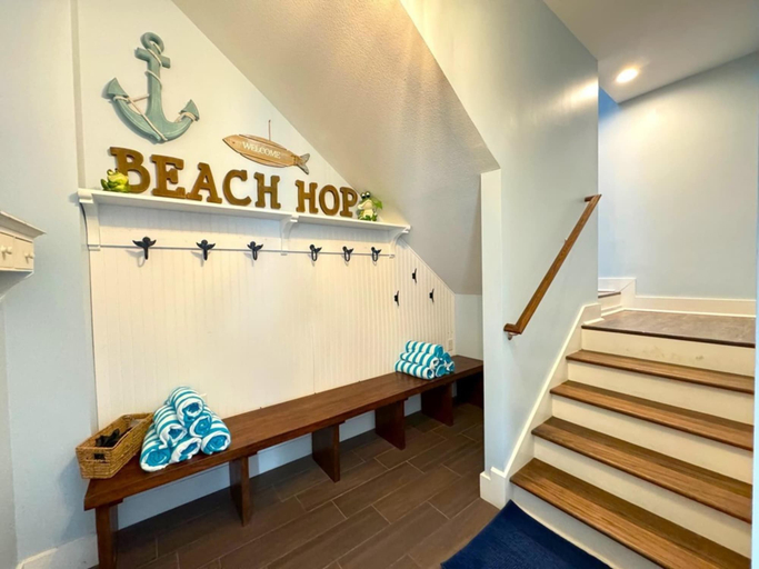 Others 3, Pet Friendly Beach House - Beach Hop, Gulf