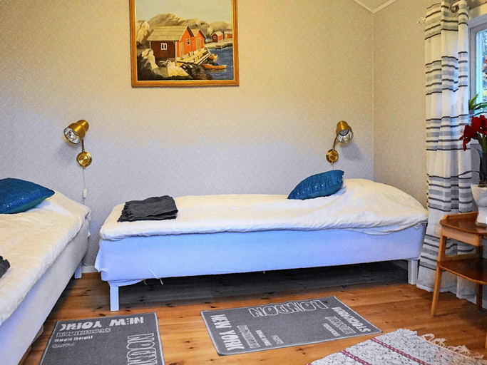 Bedroom 2, person holiday home in ASKERON-By Traum, Stenungsund