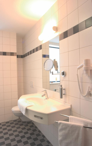 Bathroom, Stadthotel Crailsheim, Schwäbisch Hall