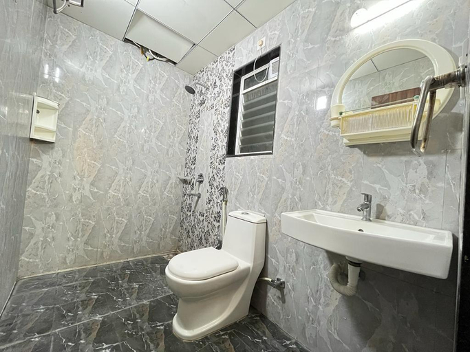 Bathroom 3, PGC Chennai Resort & Club By SSS, Thiruvallur