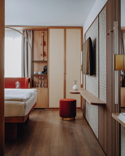 Bedroom 26