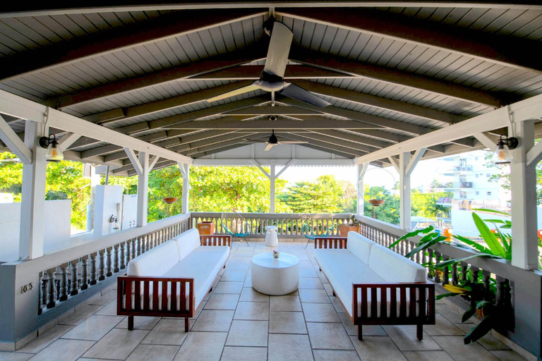 Public Area 3, Lazy Parrot Inn