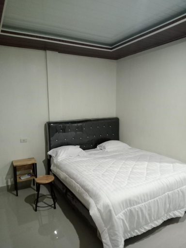 Others 3, Talpe Villa, Samosir