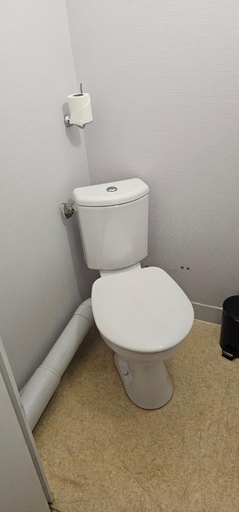 Bathroom 2, Hotel Saint Hubert, Loir-et-Cher