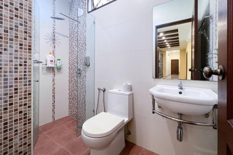 Bathroom 5, Luxury Villa Hening Sari, Umbai Melaka - Smarthome, Malacca City