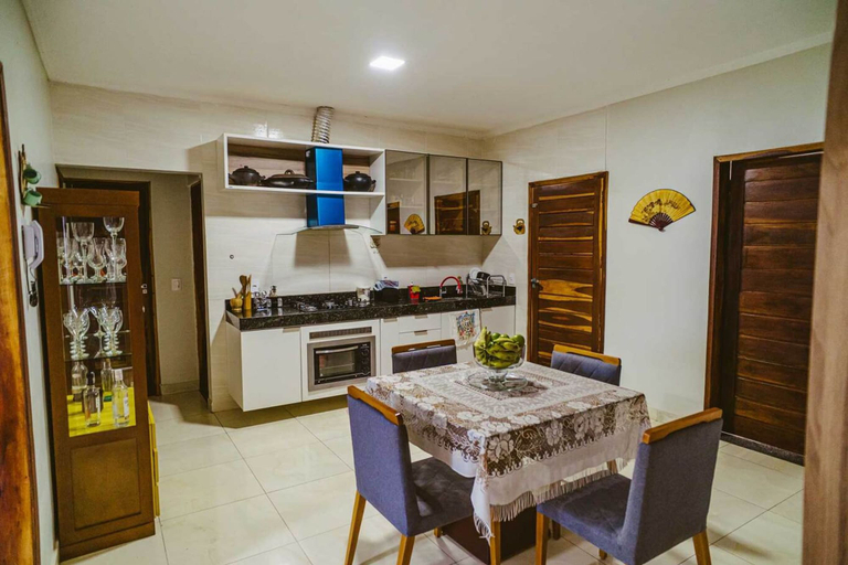 Room 5, Casa com Wi-fi a 200m da Praia em Lu s Correia PI, Luís Correia