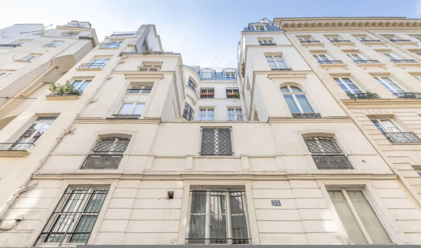Room 5, Lavie Maison Face Palais Royal, Paris