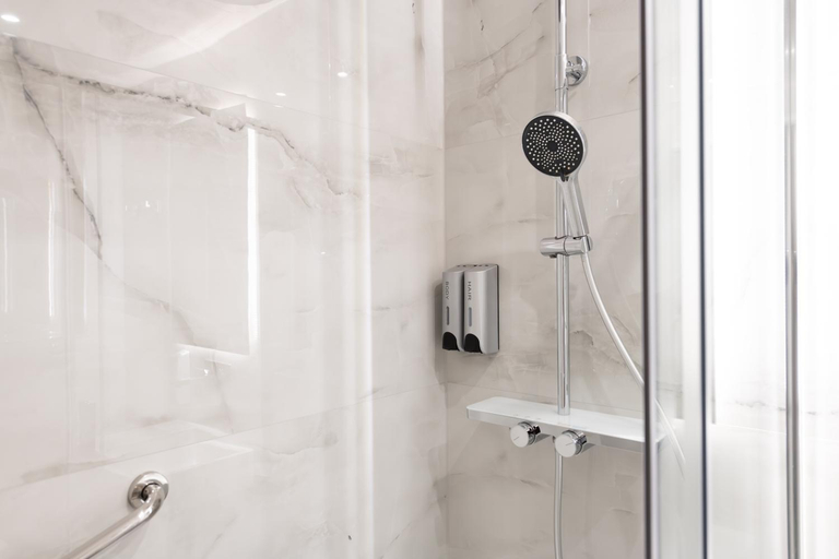 Bathroom 4, NOX Belsize Park, London