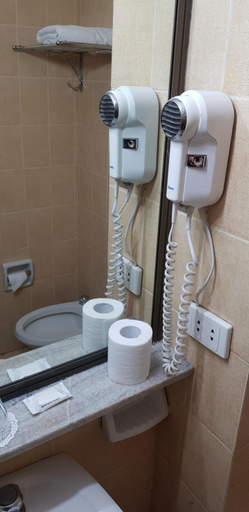 Bathroom, Yaguaron Hotel, San Nicolás