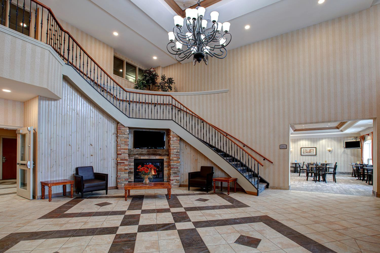 Public Area 2, Days Inn & Suites by Wyndham Collingwood, Simcoe