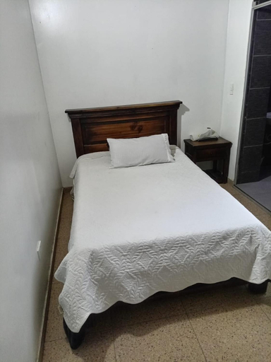 Bedroom 3, Hotel Esmeralda Duitama, Duitama