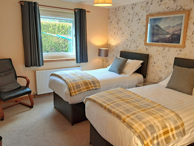 Bedroom 2, Ornum Cottage, Highland