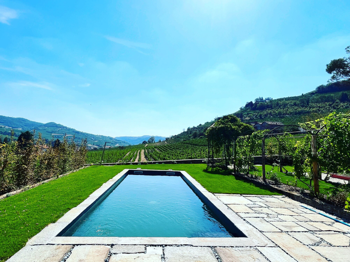 Sport & Beauty 2, Luxury Langhe Pool Vigne Di Fagnano, Cuneo