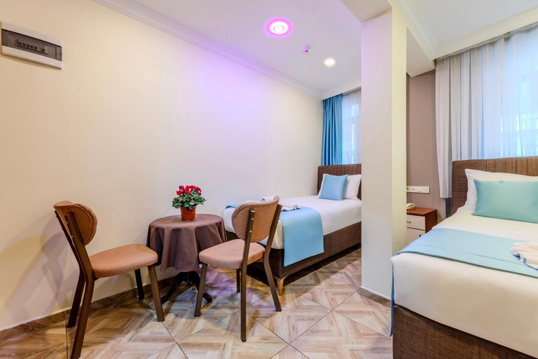Bedroom 2, Hotel Silviya, Beyoğlu