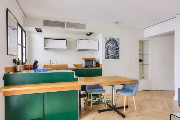 Room 3, Parisian Luxury Stay St Germain, Paris