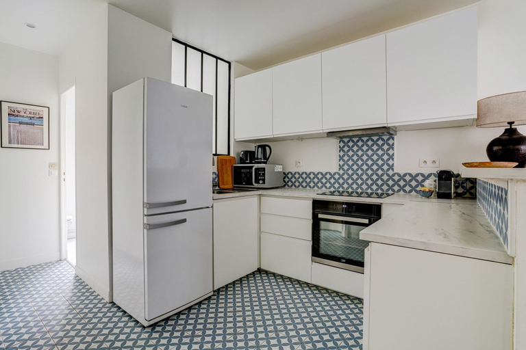 Room 2, Secret Maillot Charming 1 Bed Apt in Paris, Paris