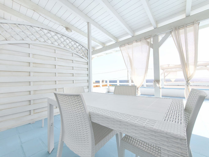 Public Area 3, MONOLOCALE LA CORTE SUL MARE, Lecce