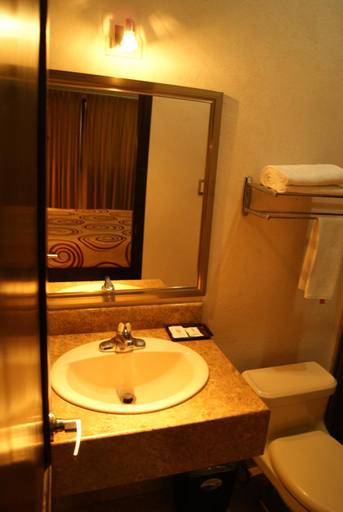 Bathroom 3, Hotel Madrid, Tuxtla Gutiérrez