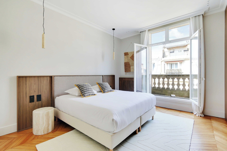 Room 3, Luxury Apt With AC - 4bd/8p - Etoile/victor Hugo, Paris