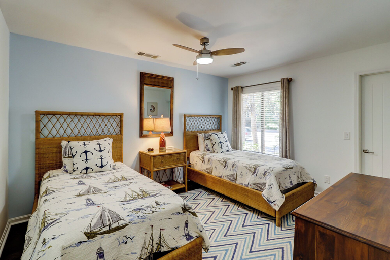 Bedroom 1, 1 Laughing Gull at The Sea Pines Resort, Beaufort