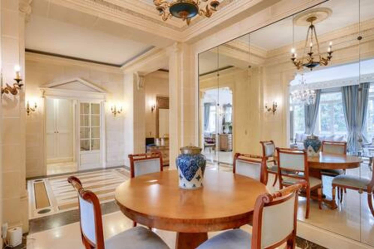 Room 4, Royal Montaigne in Paris, Paris