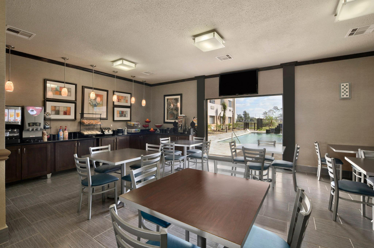 Food & Drinks 5, Ramada by Wyndham Houston Intercontinental Airpt S, Houston