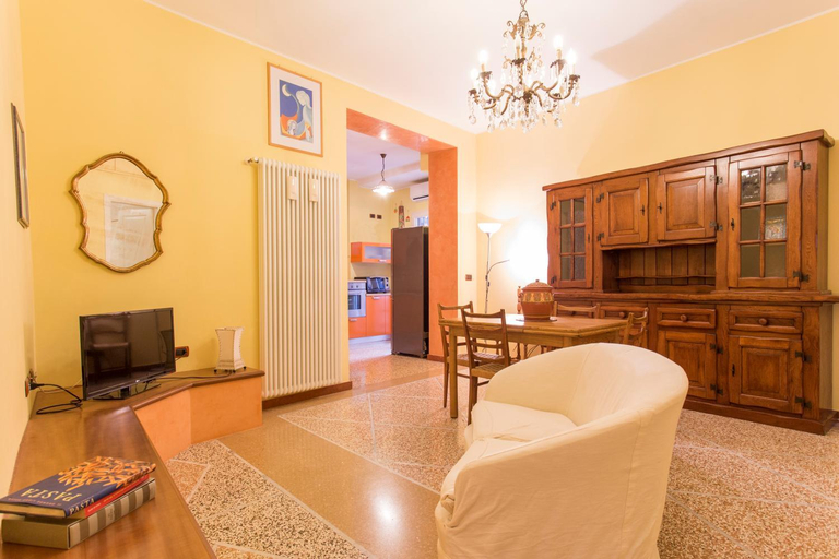 Others 5, Petroni 38 by Studio Vita, Bologna