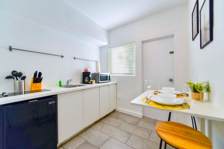 Dining Room 19