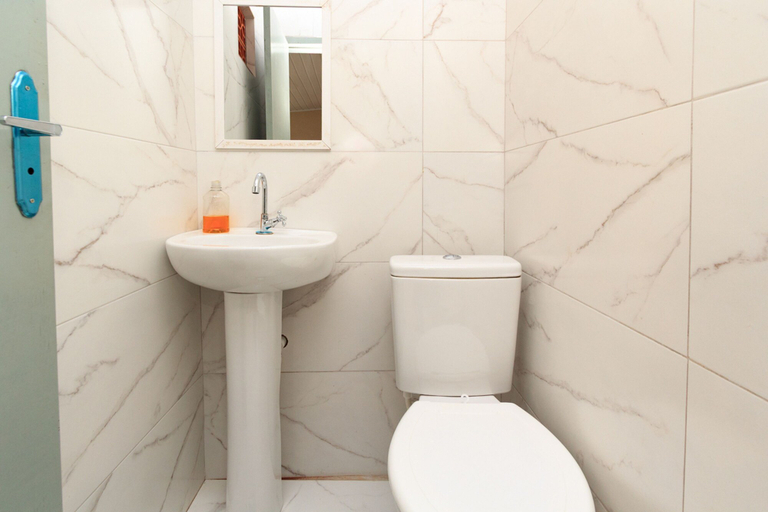 Room 5, Casa com Wi-fi Jacuzzi Garagem e Petfriendly, Londrina